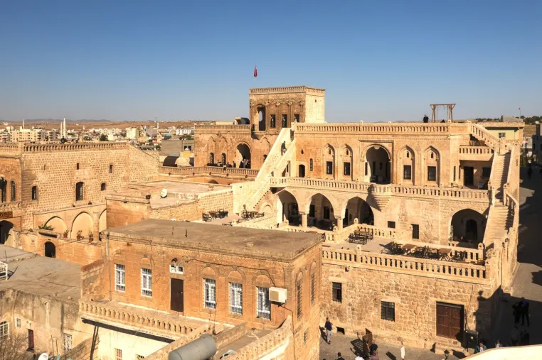 Bild: Mardin Biennale 2026: Zeitgenössische Kunst vor historischer Kulisse