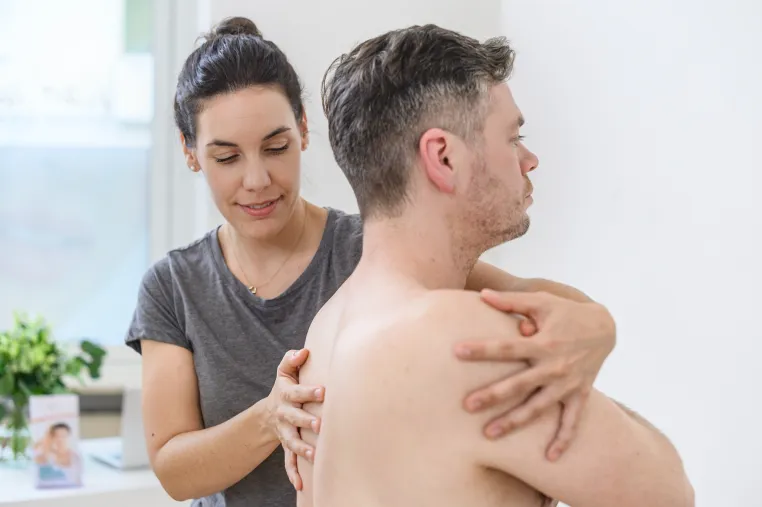 Zwischen Fußball-WM und Höchstbelastung: Einblicke aus dem Profisport und die Rolle der Osteopathie Bild: Zwischen Fußball-WM und Höchstbelastung: Einblicke aus dem Profisport und die Rolle der Osteopathie
