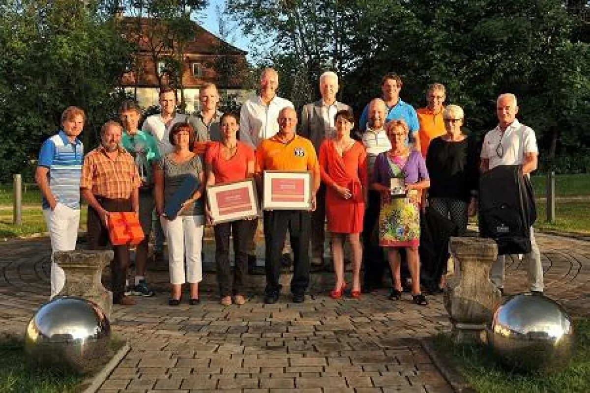 Die Gewinner des ORANGE CUP gemeinsam mit Veranstalterin Sabine Michel