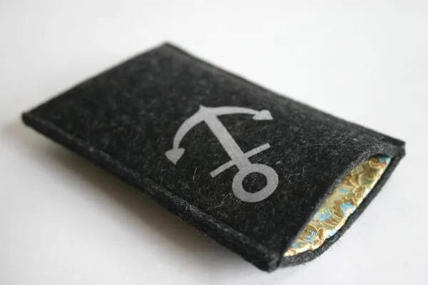 Bild: Telefonieren – mit 70% weniger Handy-Eigenstrahlung