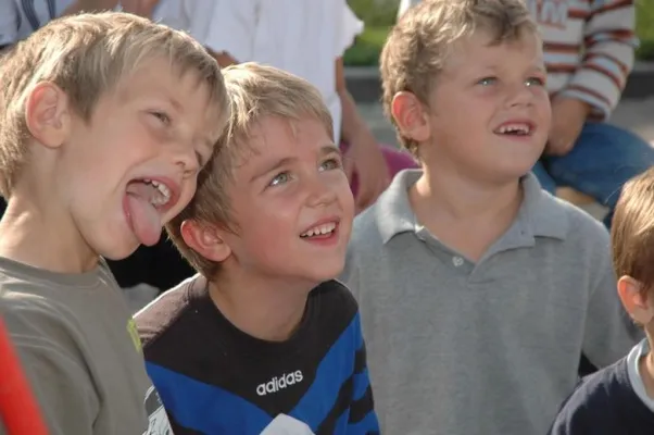 Bild: Gutachten belegt: Bevorzugung von „Wohnortkindern“ bei der Kinder­betreuung unzulässig