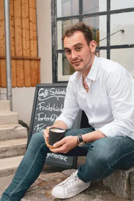 Bild: Neueröffnung vom Café Schlossbäckerei Diedersdorf auf dem Gelände von Schloss Diedersdorf am 29. Juni