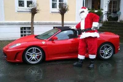 Zu Weihnachten kostenlos Ferrari oder Lamborghini fahren Bild: Zu Weihnachten kostenlos Ferrari oder Lamborghini fahren