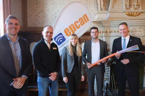 Bild: Glasfaser für den Landkreis Wittmund