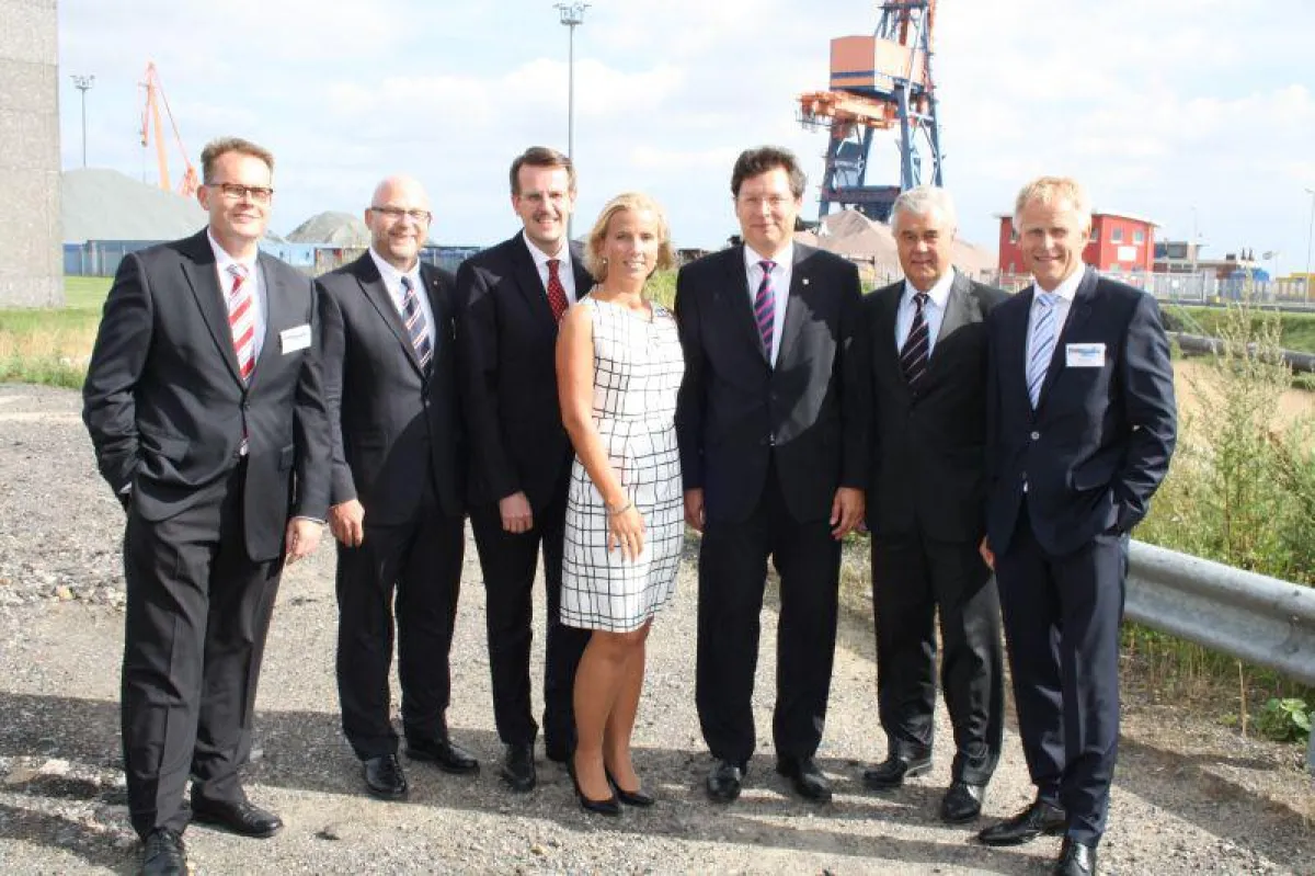 v.l.n.r. Herrn Dr. Oppel, Axel Mattern, Frank Schnabel, Melanie Graf, Minister Meyer, Senator Horch