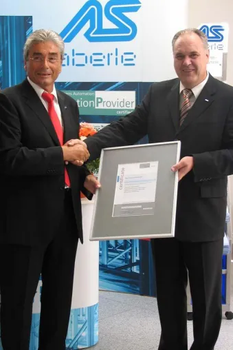 Bild: Aberle Steuerungstechnik ist der erste zertifizierte Siemens Solution Partner für RFID im Südwesten