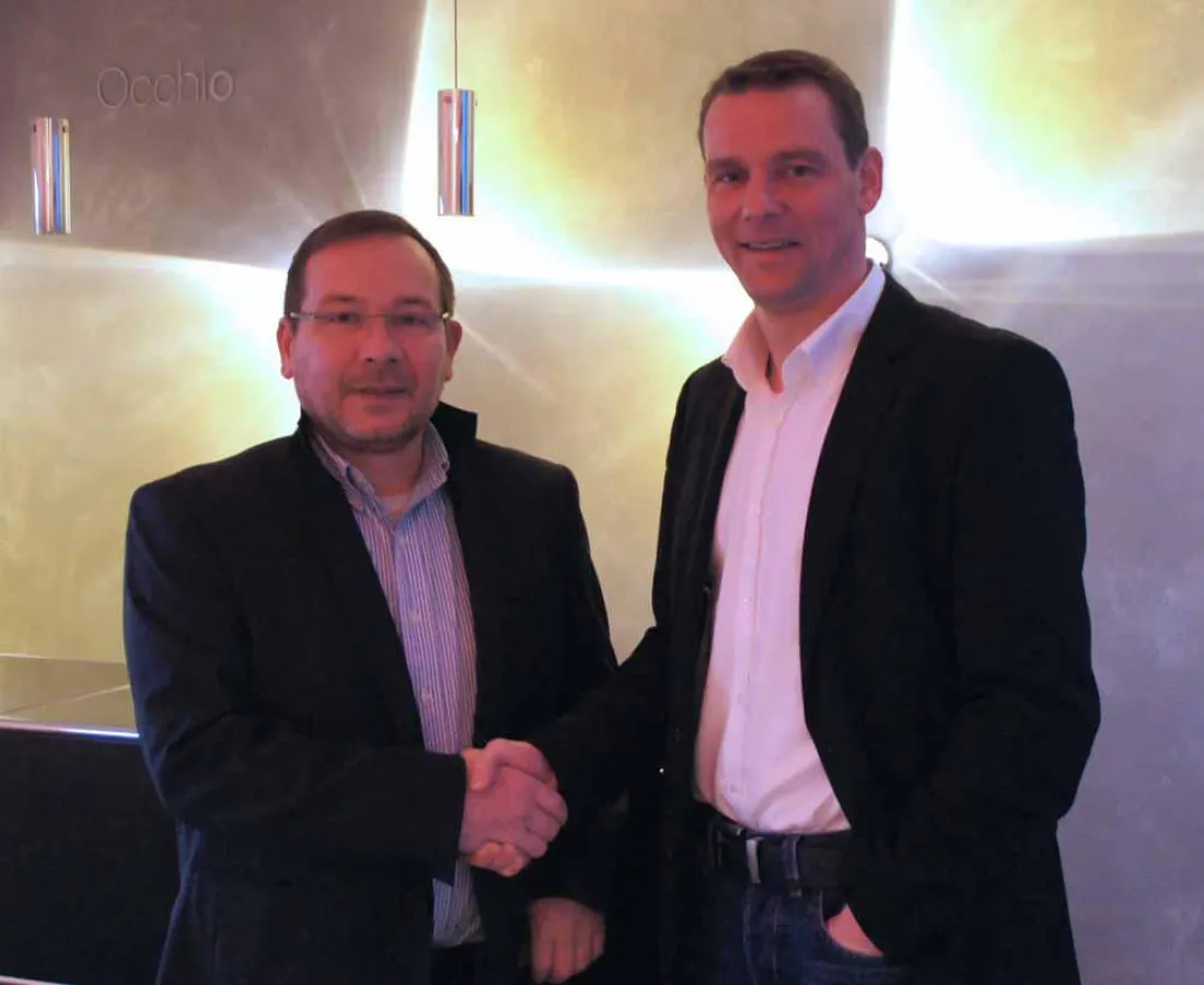 Stefan Ackermann (links) und Axel Gartmann (rechts) freuen sich auf die zukünftige Zusammenarbeit.