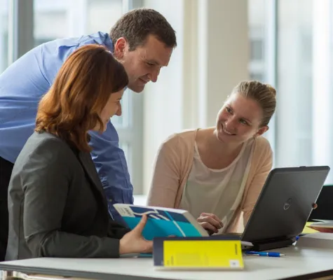 Bild: Berufsbegleitend Internationale Logistik studieren – wie geht das?