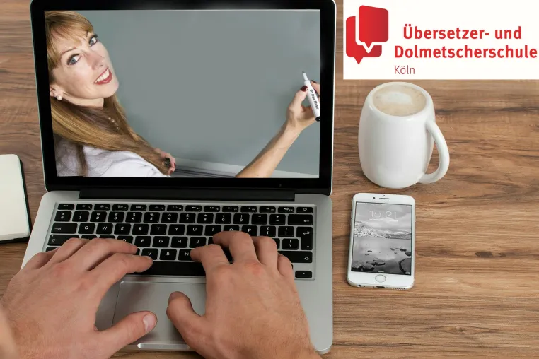 Bild: Im Homeoffice: Online-Ausbildung zum Übersetzer (m/w/d) - Web-Informationsabend am 13. Januar 2022 
