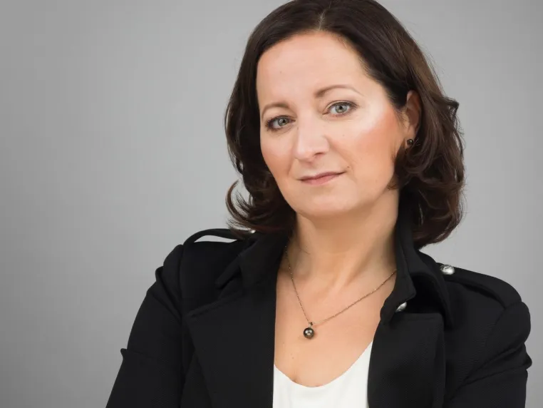 Kommunikation unter Druck: Stefanie Voss gibt Bundeskanzler Merz Tipps Bild: Kommunikation unter Druck: Stefanie Voss gibt Bundeskanzler Merz Tipps