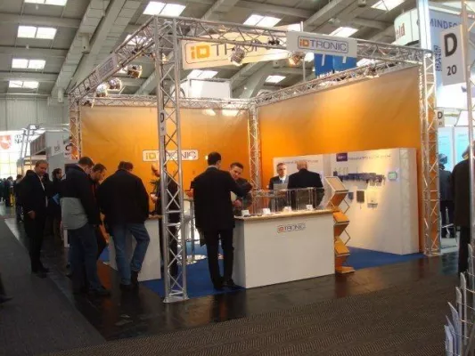 Bild: Erfolgreiche CeBIT der Firma iDTRONIC 2011