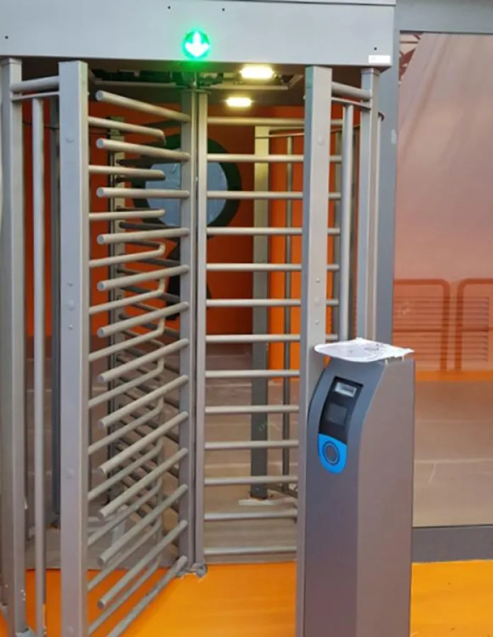 Das Drehkreuz TRS370 kommt an einer Haltestelle in Rom zum Einsatz