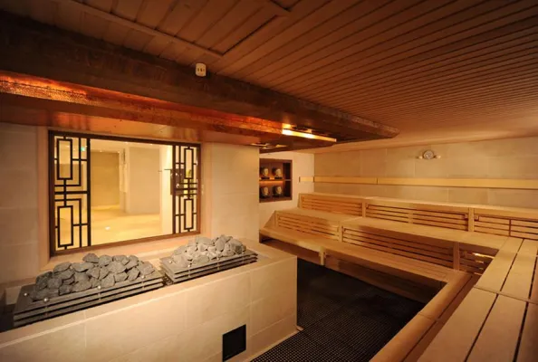 Bild: Neubau, Sanierung und Renovierung für gewerbliche Sauna-und Wellnessanlagen