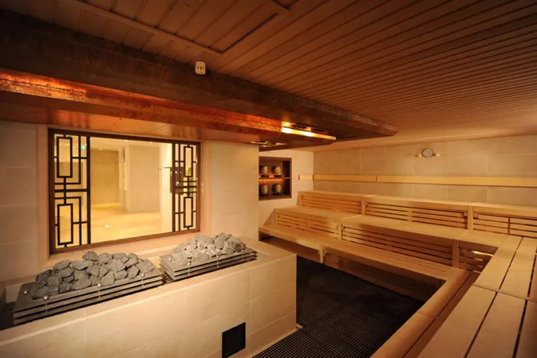 Bild: Neubau, Sanierung und Renovierung für gewerbliche Sauna-und Wellnessanlagen
