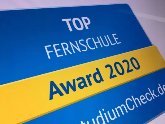 Bild: OfG / Online-Schule für Gestaltung erhält erneut die Auszeichnung „Top-Fernschule Award“