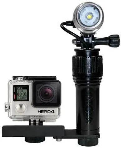 Bild: INTOVA stellt ACTION VIDEO LIGHT AVL vor