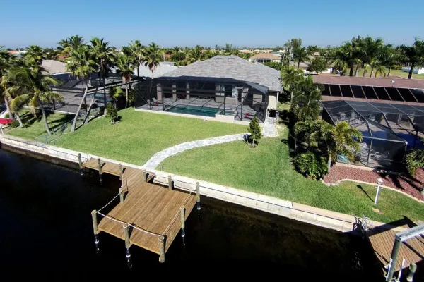 Bild: Luxusvillen in Cape Coral: Florida-Urlaub zwischen Badevergnügen, Entspannung und Golf