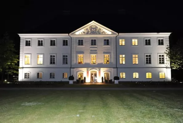 Bild: Das Außergewöhnliche genießen – Weihnachten und Silvester im Hotel schlossgut gross schwansee