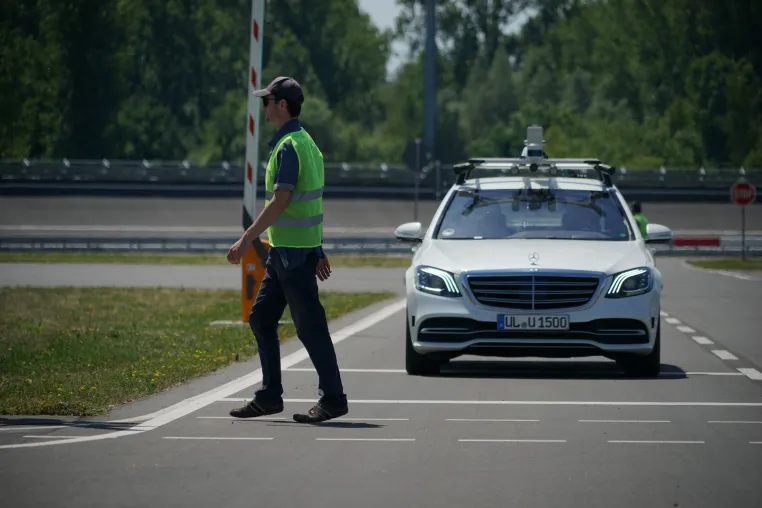 Bild: @CITY präsentiert Forschungs- und Entwicklungsergebnisse zum automatisierten Fahren in der Stadt 