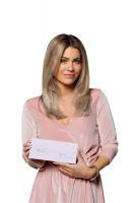 Bild: BH Cosmetics präsentiert Social Media-Star Mrs. Bella`s erstes eigenes Make-up Produkt