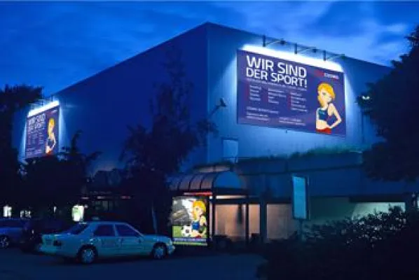 Bild: COSMO SPORTS in Düsseldorf wird 25 Jahre