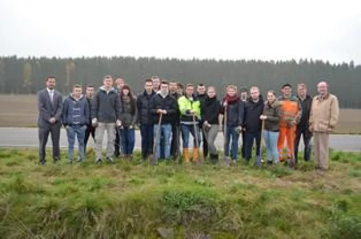 Bild: 2000 Bäume gegen den Klimawandel