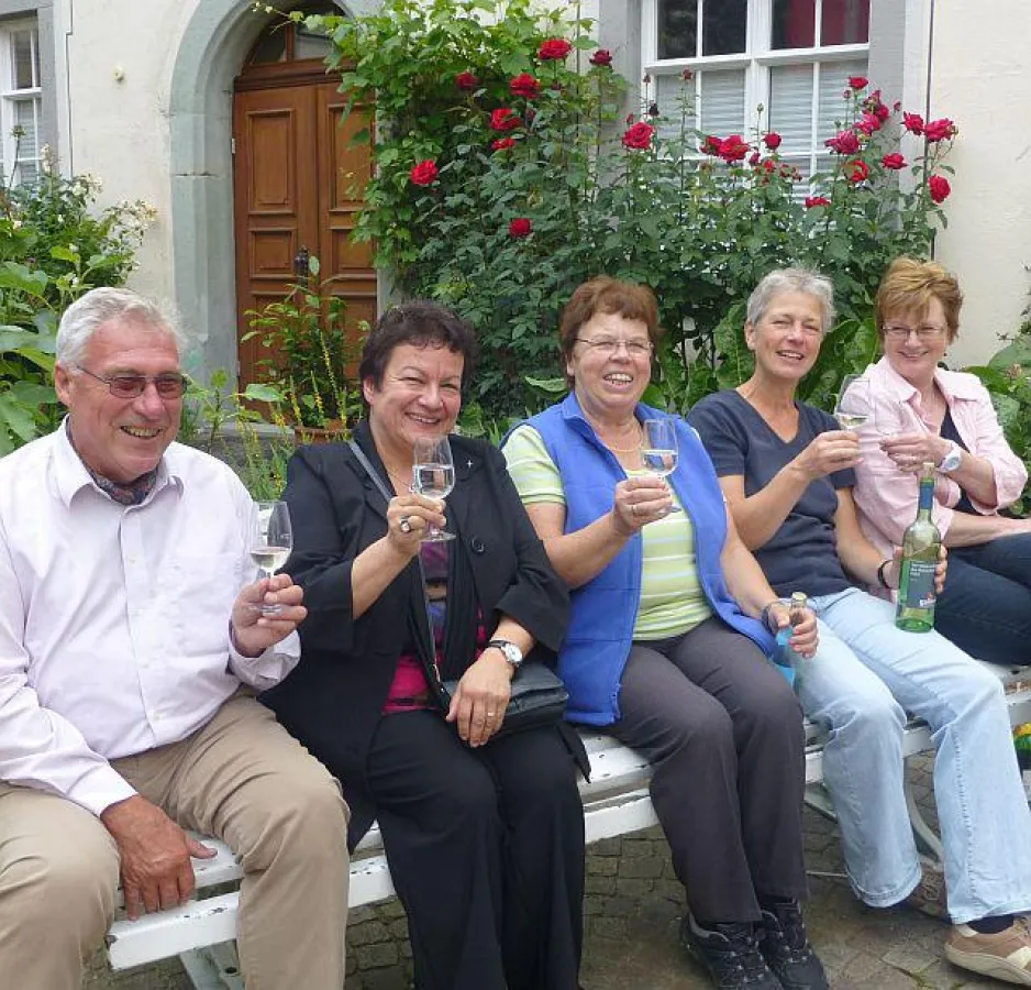 Mitarbeitende der Bibelgalerie nach einem gelungenen Tag der offenen Tür.