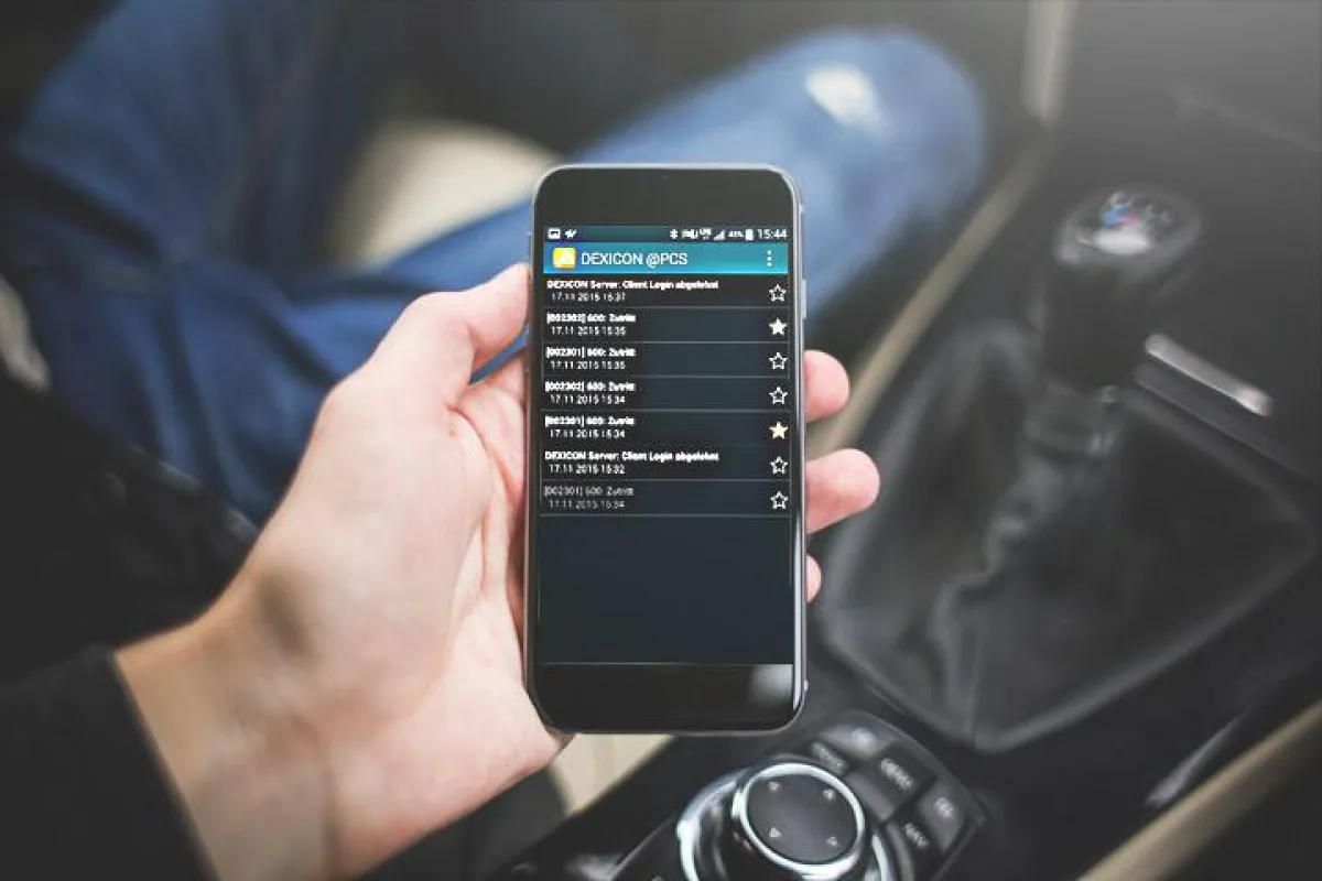Die Software DEXICON 4.3 übermittelt Alarm-Informationen über News-Feed wahlweise über Email, Smartp