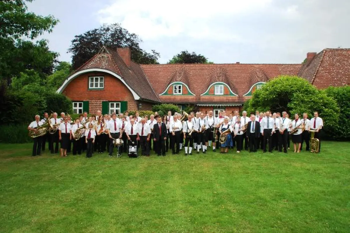 Die Möhnsener Musikanten, die Original Werraspatzen und das Stadtorchester Bargteheide