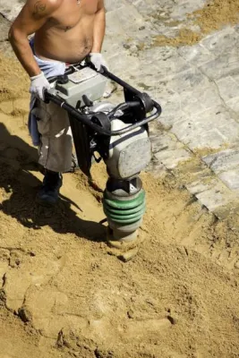 BG BAU fördert Kühlwesten mit 25% Bild: BG BAU fördert Kühlwesten mit 25%