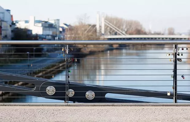 Bild: Kettenbrücke verbindet Bambergs Stadthälften