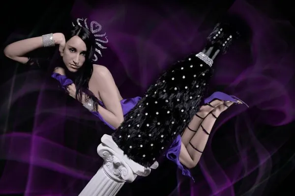 Bild: Lifestyle im Doppelpack - Napster kooperiert mit Leon Verres - De Luxe Gewinnspiel zum Auftakt