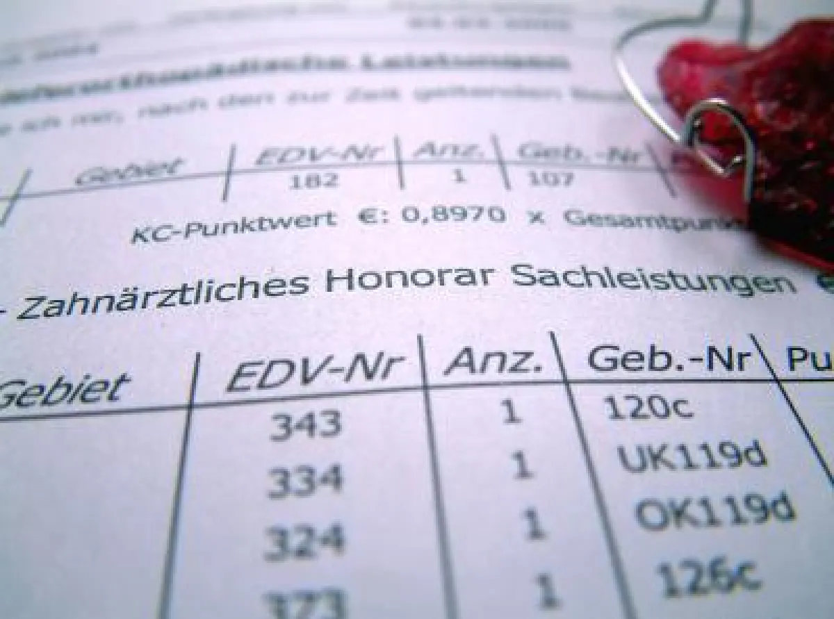 Wie verträgt sich die laufende Behandlung beim Zahnarzt mit dem Abschluss einer Zahnzusatzversicherung