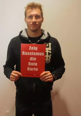 Bild: Zahlreiche„Show Racism the Red Card“-Workshops in SGL arena in Augsburg