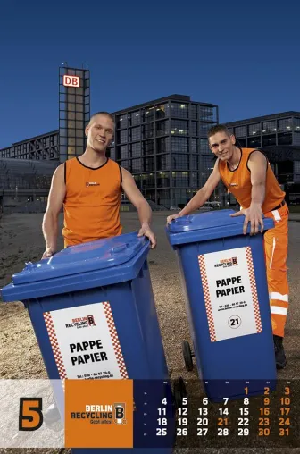Bild: Durchs Jahr mit Berlin Recycling - Der neue Tonnenboy-Kalender 2009 ist da