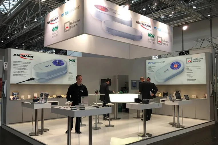 Bild: Gebündelte Kompetenzen für eine optimale Produktlösung – OKW, ANSMANN AG und Hoffmann + Krippner