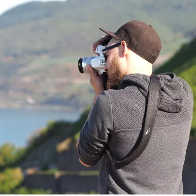 Bild: EDDYCAM EASY und EASY plus: Der beste Kameragurt aus Elchleder für Einsteiger