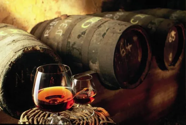 Bild: Genießen wie Gott in Frankreich: Mit dem Château du Breuil Calvados aus dem Herzen der Normandie