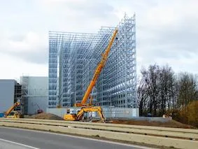 Bild: FÖRCH und Kardex Mlog realisieren vollautomatisches HRL für Gefahrstoffe