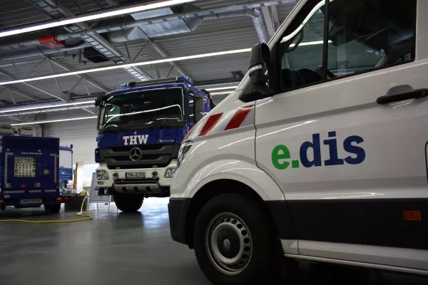 Bild: THW und E.DIS kooperieren für hohe Netzsicherheit beim Stromnetz in Brandenburg und Mecklenburg-Vorpommern