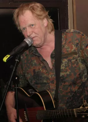 Bild: Näher geht´s nicht - Gunter Gabriels Super-Sause in Hamburg