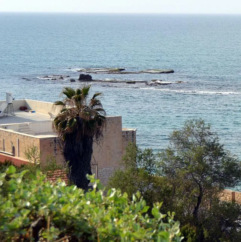 Andromeda-Felsen vor Jaffa (Foto: Bibelhaus Erlebnis Museum)
