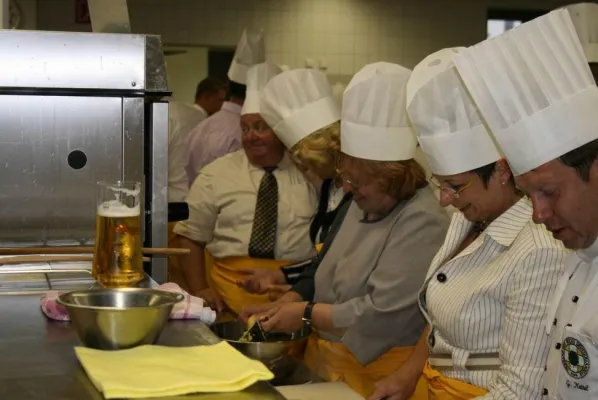 Bild: Stöckchen-Reisen erstellt Programme für Betriebs-, Büro- und Vereinsausflüge