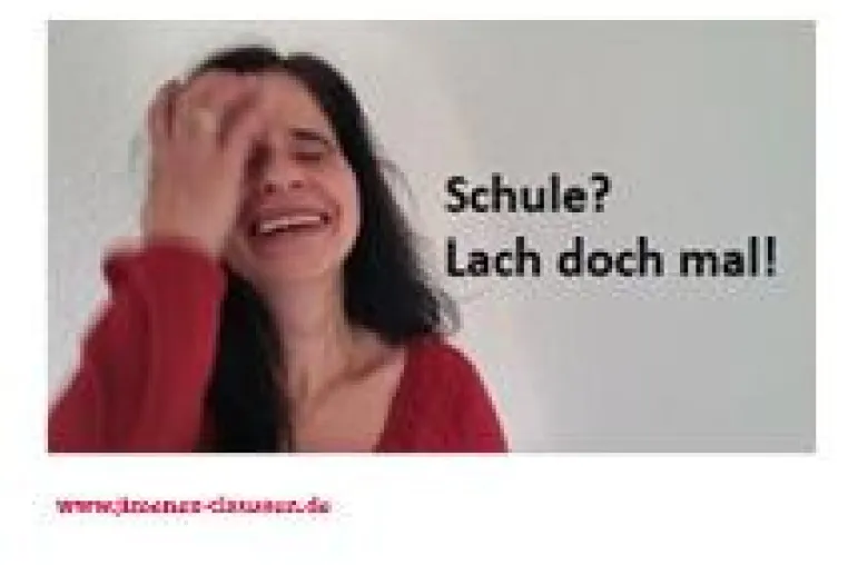 Bild: "Schule? Lach doch mal!" Alle halbe Jahre wieder, kommt der Zeugnisstress ...