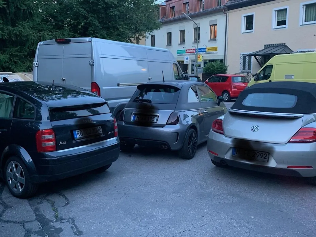 Chaos an der ehem. Buswendeschleife