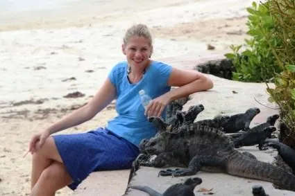 Bild: 26. Tier: Der Dino-Kindergarten am Strand