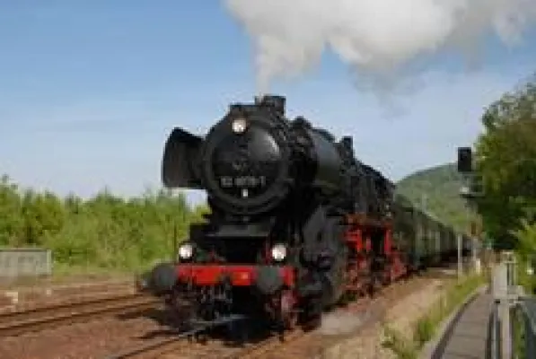 Bild: Bahnhofsfest in Oelsnitz/Erzgebirge am 17. und 18. Mai 2014