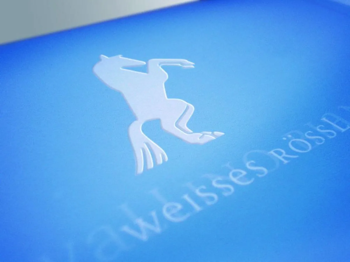 Bild: anagram Design Group, Logoprägung in der Versandmappe