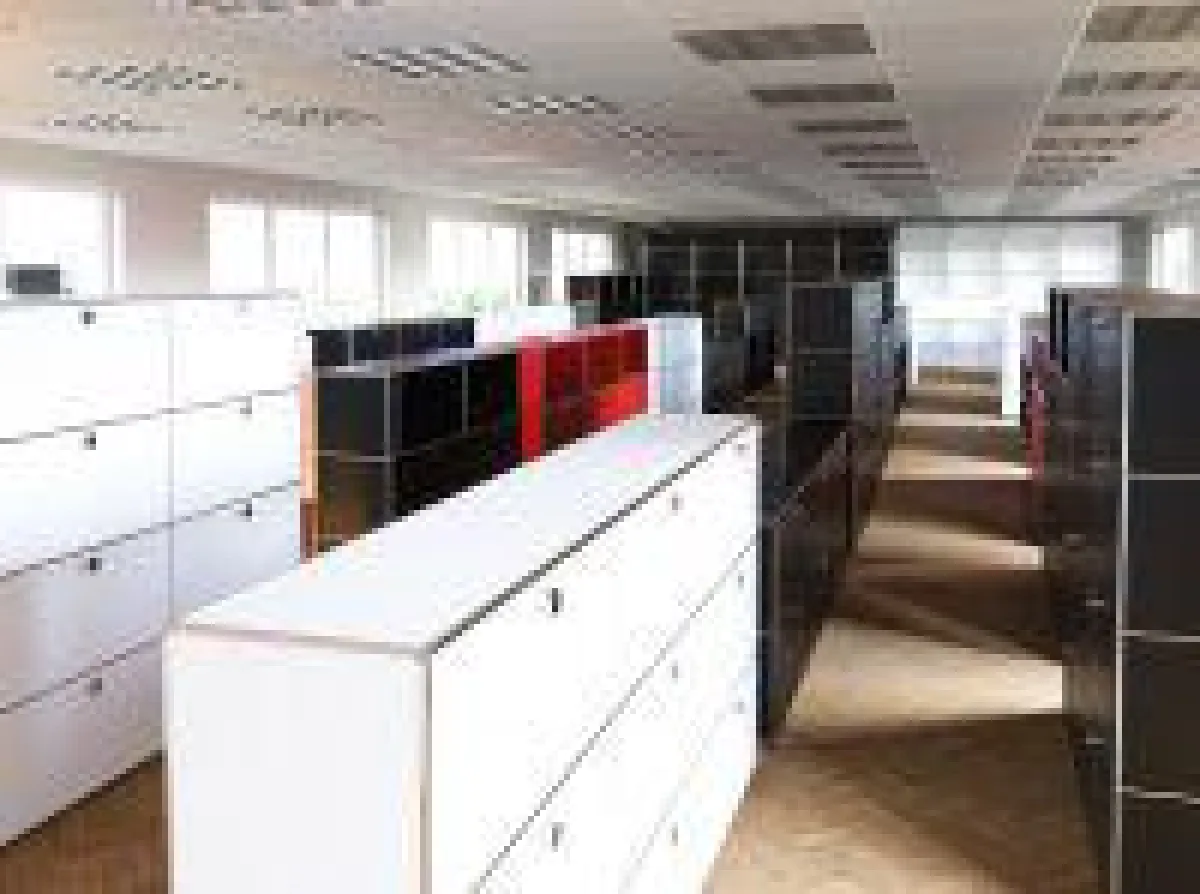 USM Haller Sideboard, Regale