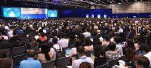Bild: Rund 5.000 Teilnehmer beim Belt and Road Summit in Hongkong
